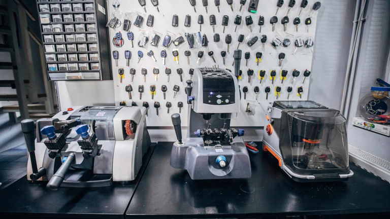 What to Do If You Lose Your Car Keys in Devon – A Complete Guide